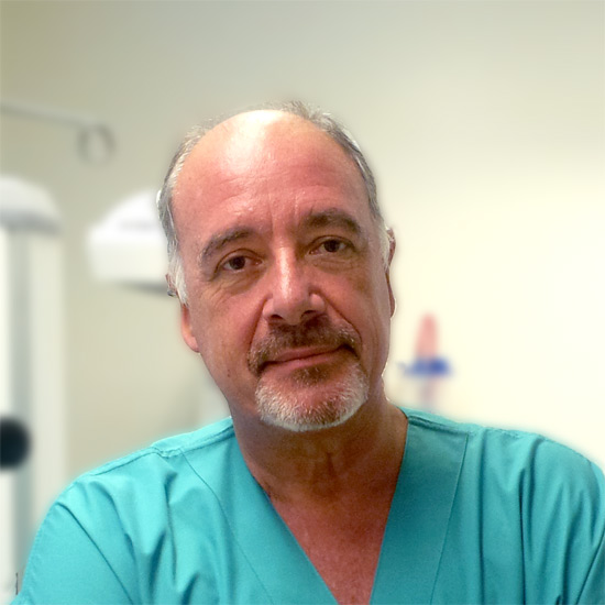 Dr. Gerado Schwember, Cirujano Plástico